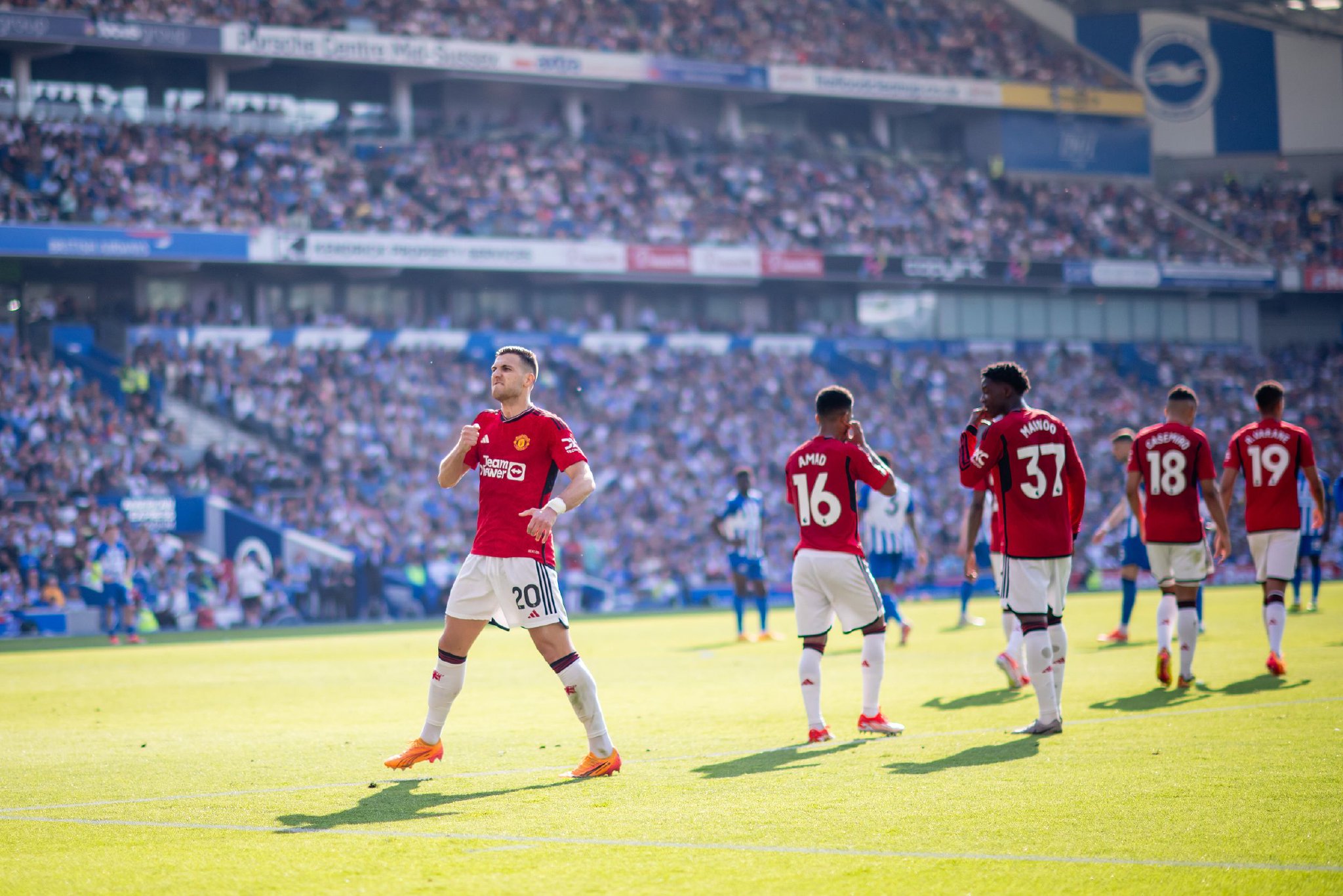 莱万能够获 莱万能够获