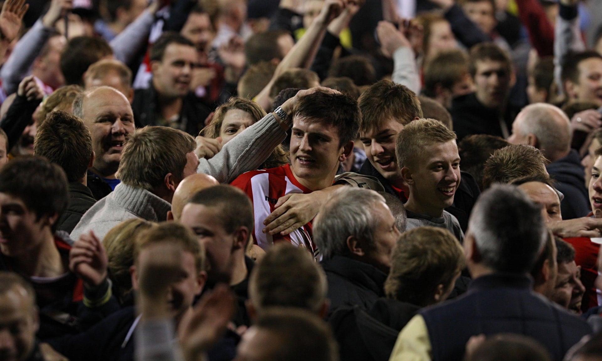 困境中提供 困境中提供